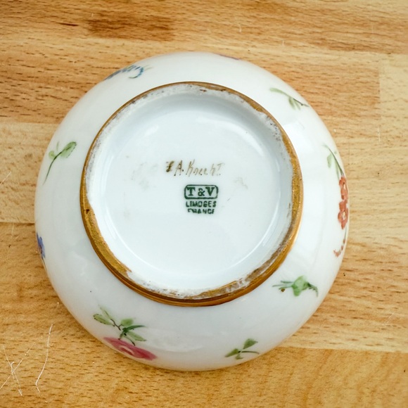 VINTAGE HAIR RECEIVER aka Trinket Box Stamped Limoges 🇫🇷 France - Picture 4 of 6